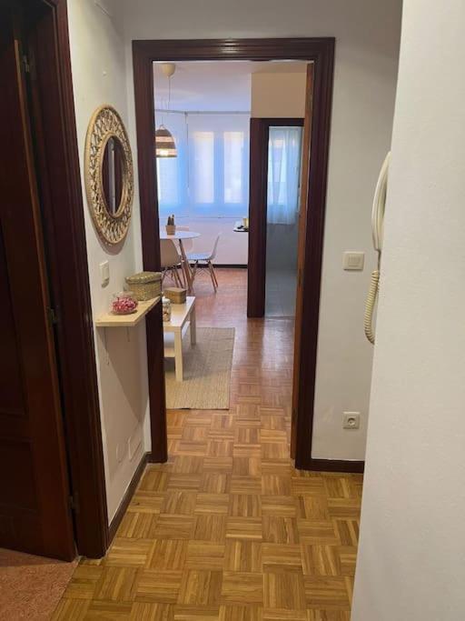 Acogedor Y Soleado Recien Amueblado En Apartment